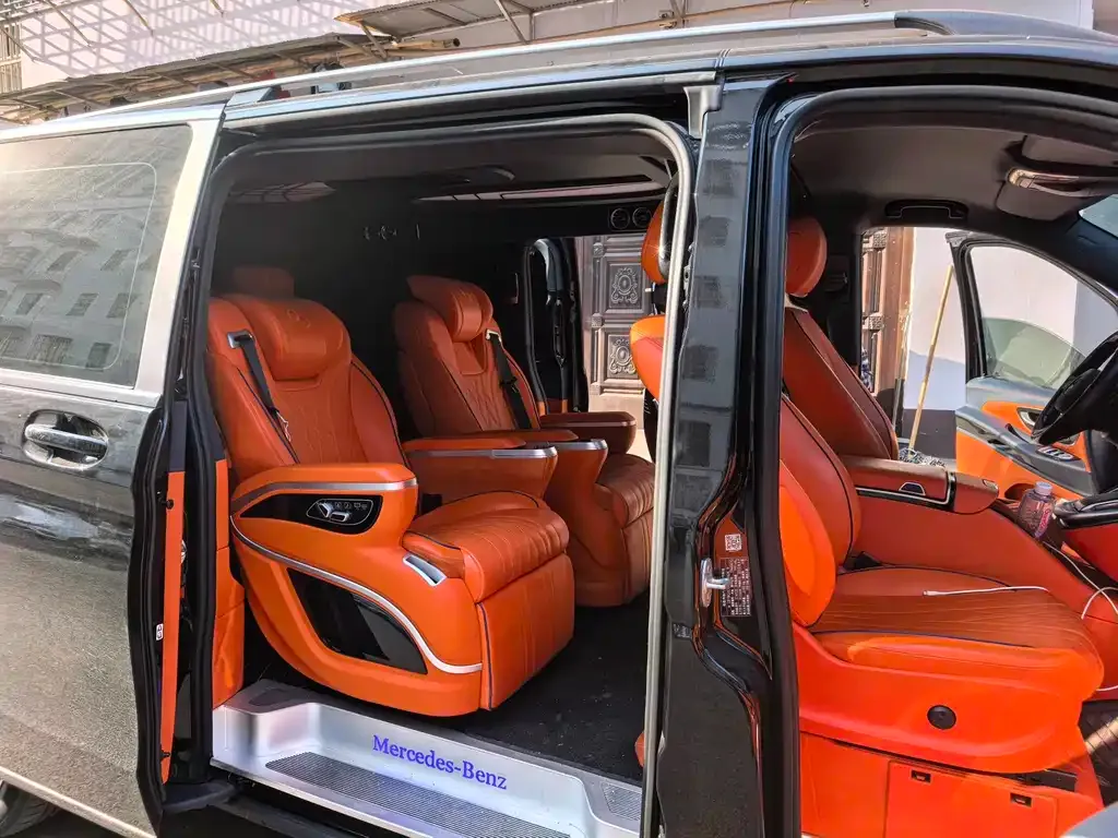 Mercedes-Benz Vito 2023 из CN, фото 6