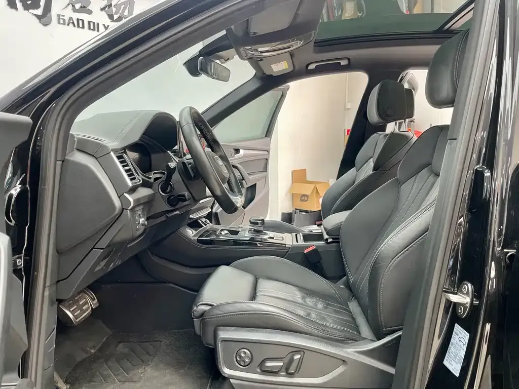 Audi Q5L 2023 из CN, фото 7