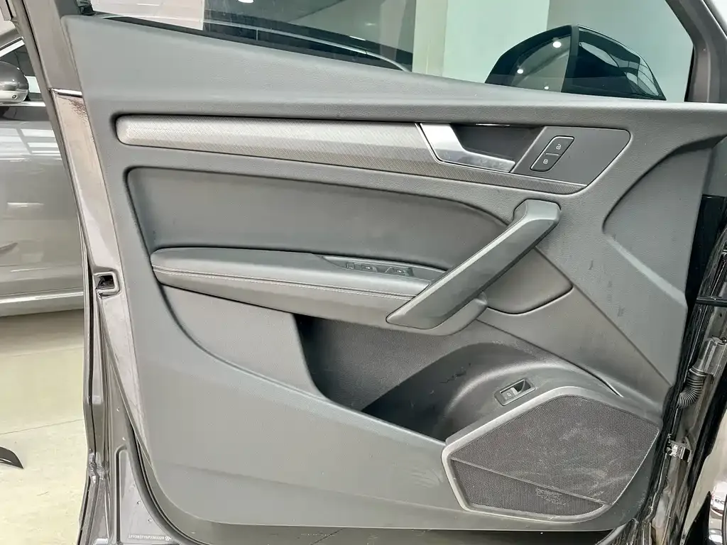 Audi Q5L 2023 из CN, фото 6
