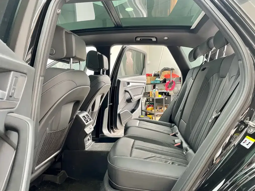 Audi Q5L 2023 из CN, фото 4