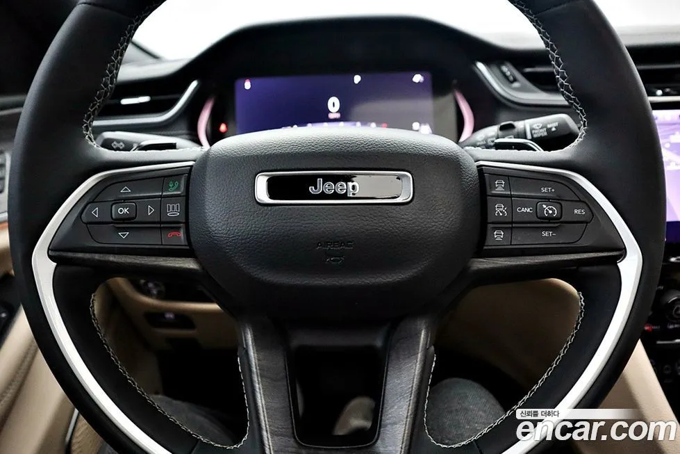 Jeep Cherokee — фото 7