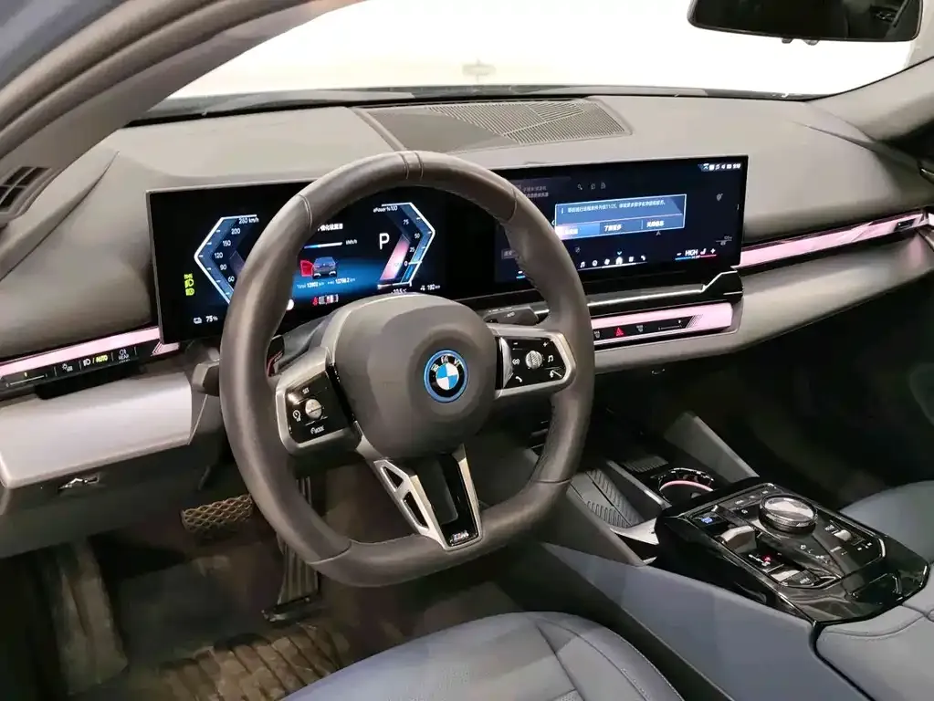 BMW i5 — фото 9