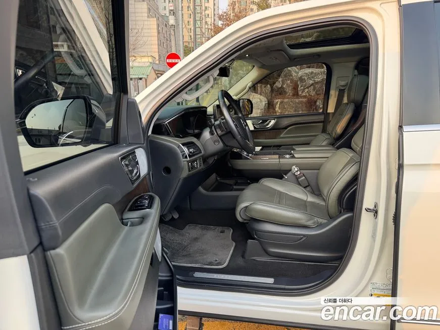 Lincoln Navigator 2023 из KR, фото 4