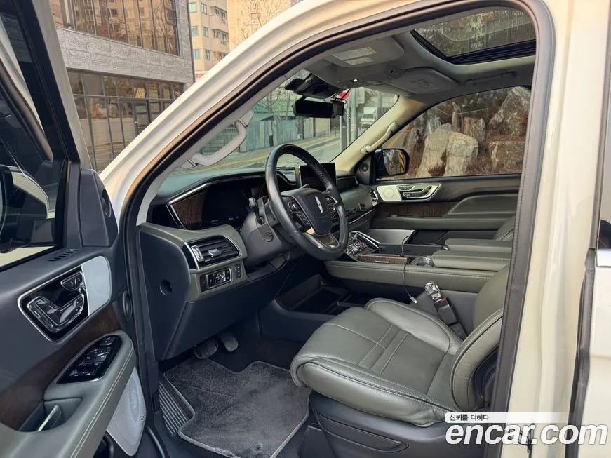 Lincoln Navigator 2023 из KR, фото 7