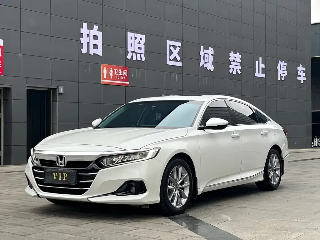 Honda Accord — фото 1