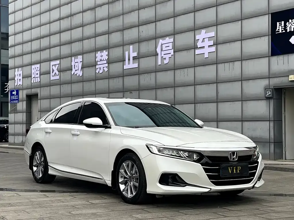 Honda Accord — фото 3
