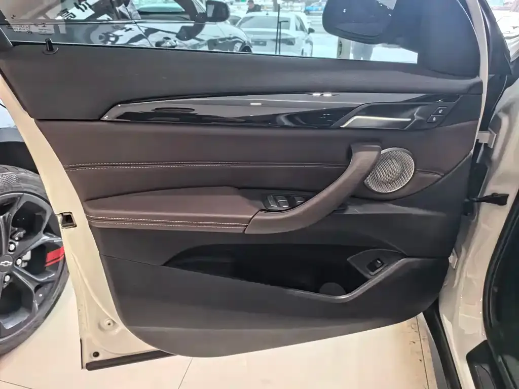 BMW X1 2021 из CN, фото 3