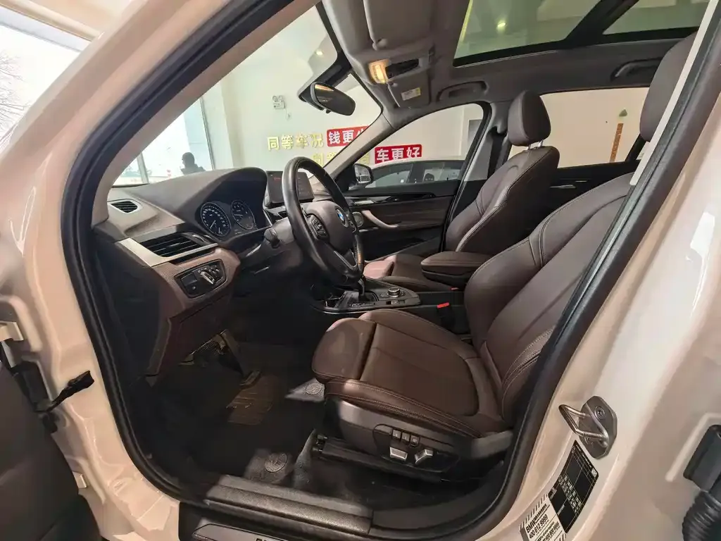 BMW X1 2021 из CN, фото 4