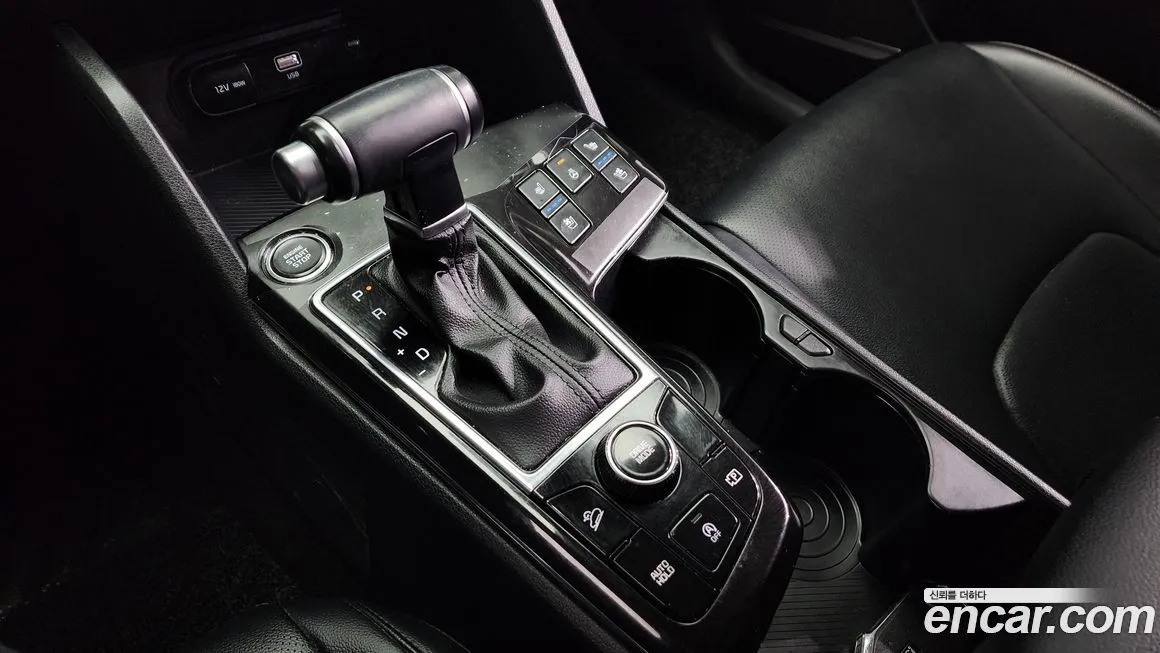 Kia Sportage — фото 8