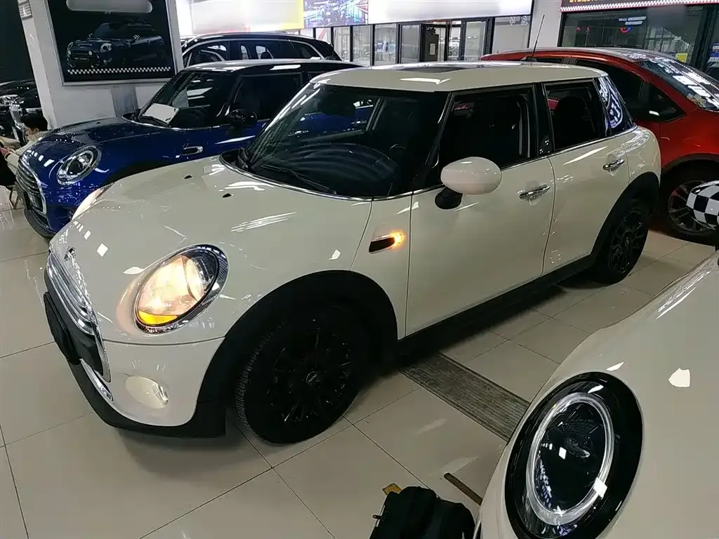 MINI Cooper (3-door) — фото 10