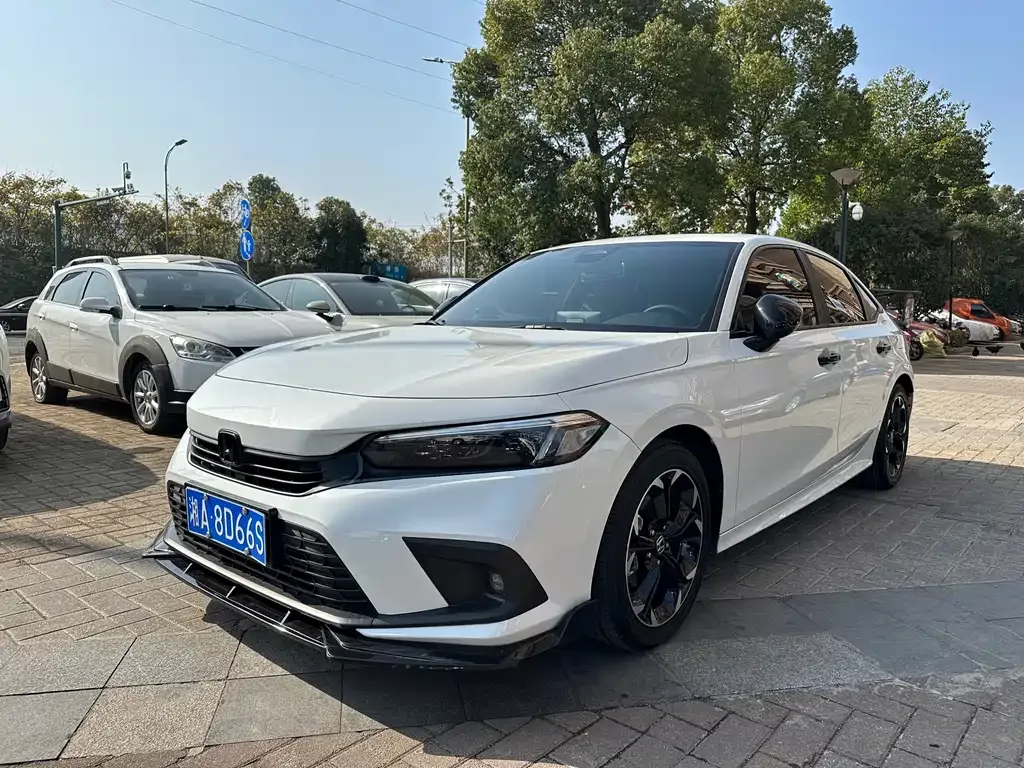 Honda Civic — фото 1