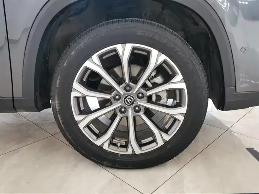 Changan CS75PLUS — фото 3