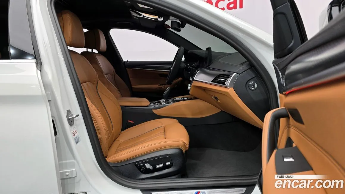 BMW 5-Series 2023 из KR, фото 10