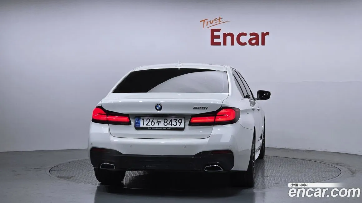 BMW 5-Series 2023 из KR, фото 4