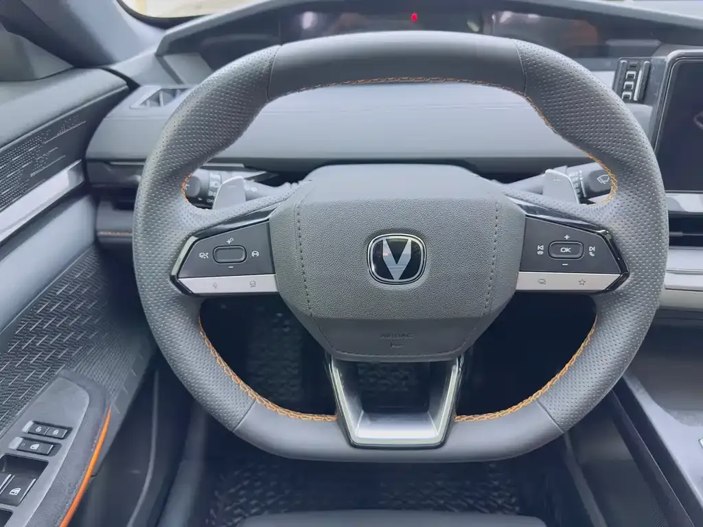 Changan UNI-V 2022 из CN, фото 6