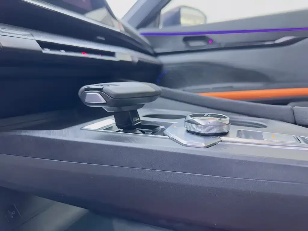 Changan UNI-V 2022 из CN, фото 8