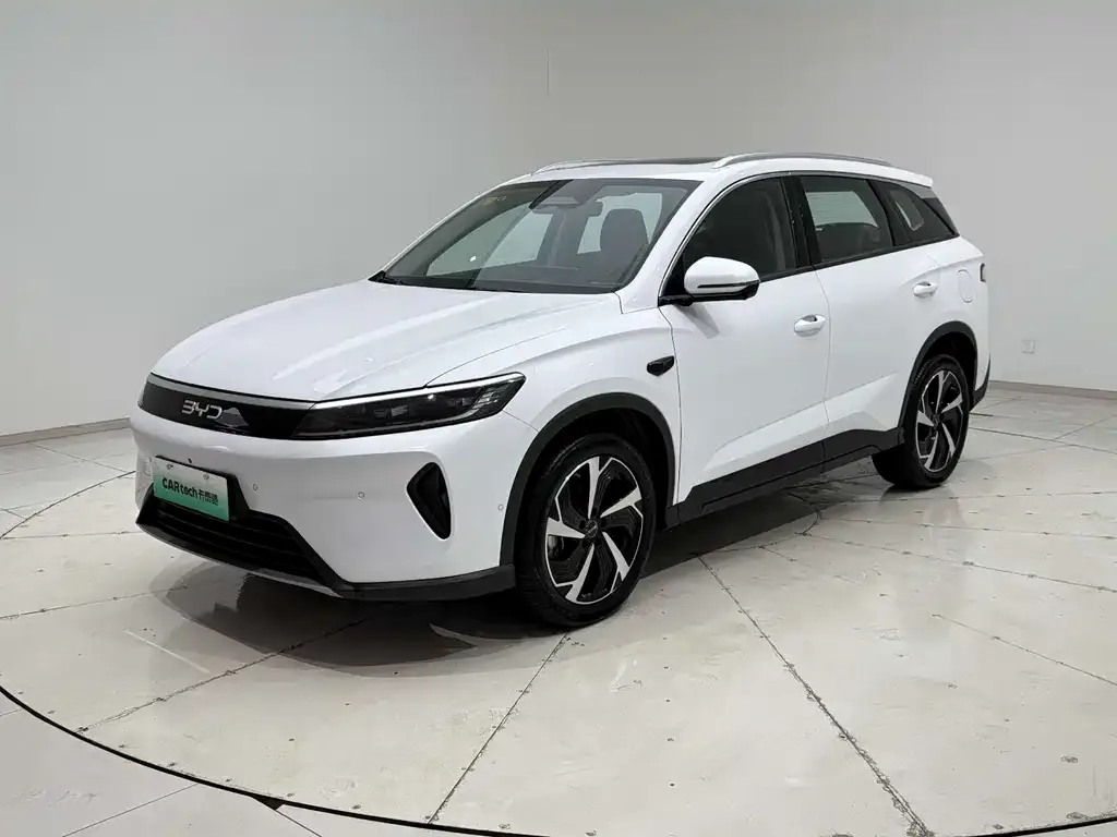 BYD Seal 05 DM-i — фото 9