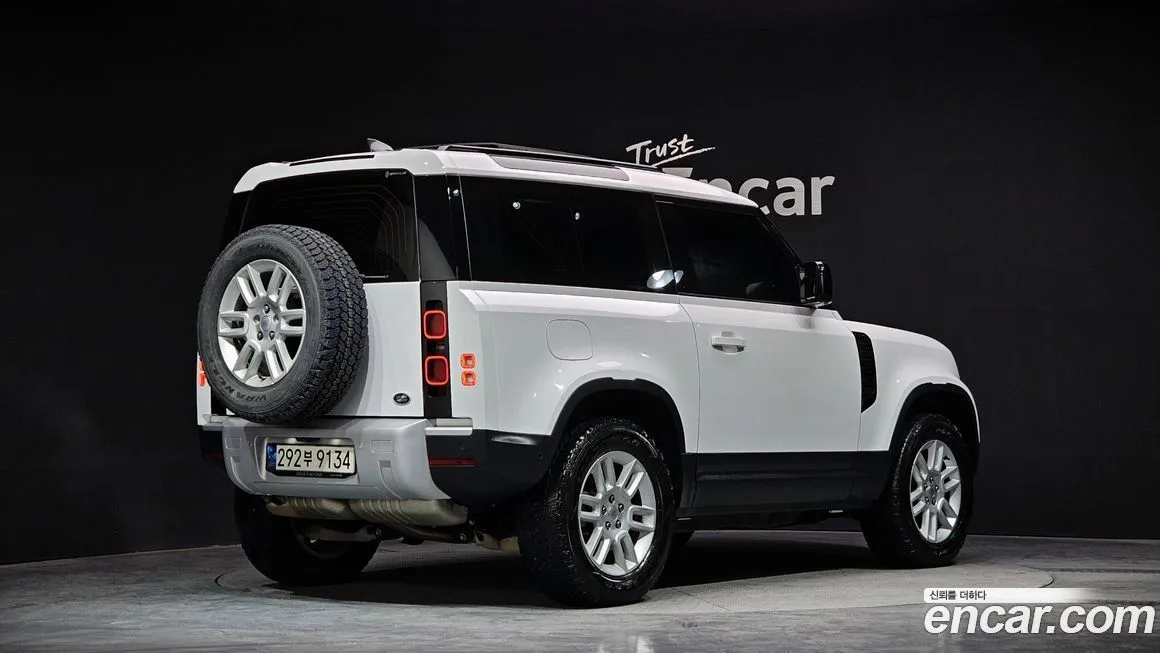 Land Rover Defender 2022 из KR, фото 2