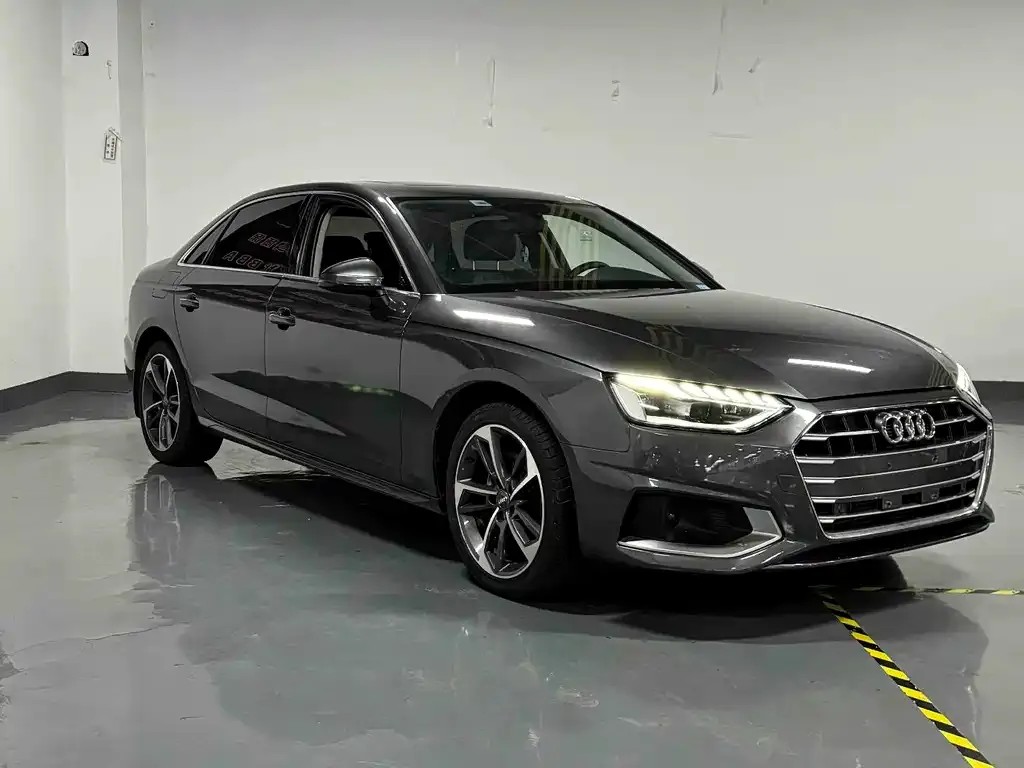 Audi A4L 2021 из CN, фото 5