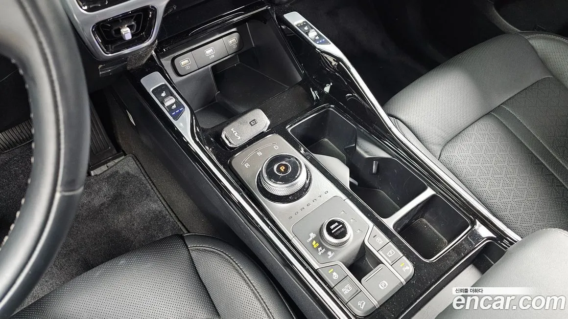 Kia Sorento — фото 9