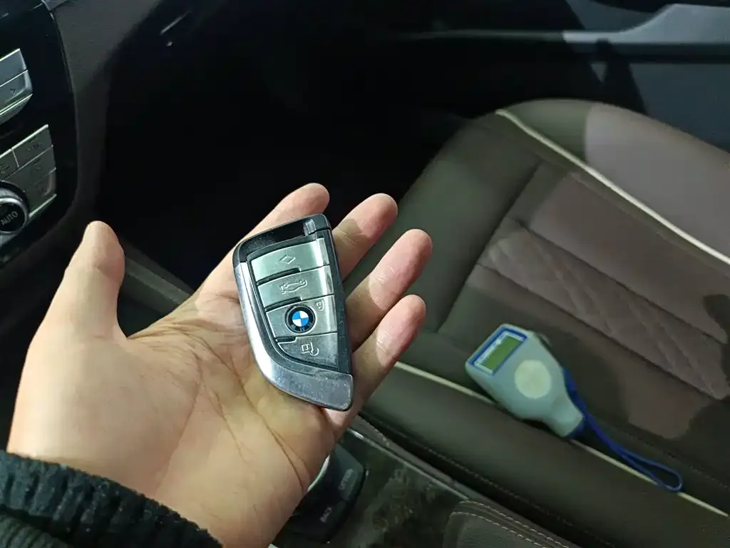BMW 5 Series 2023 из CN, фото 6