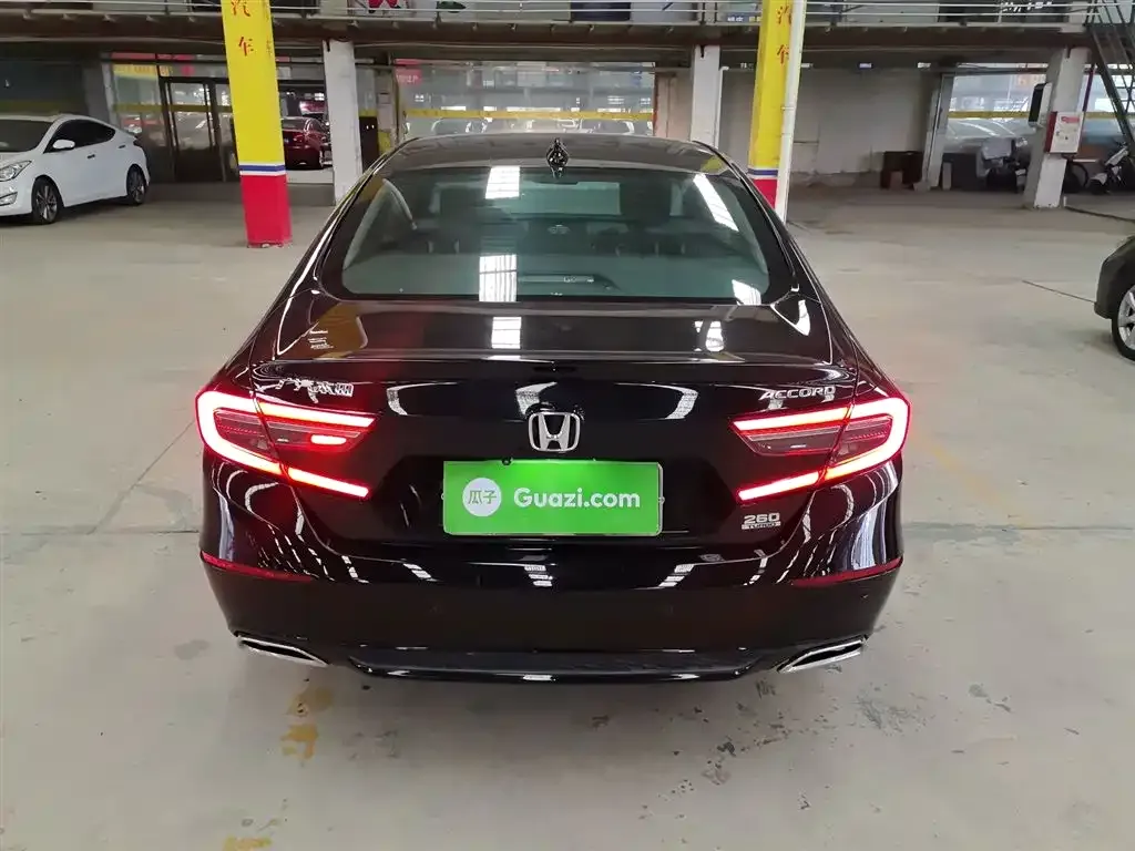 Honda Accord — фото 3