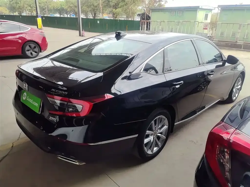 Honda Accord — фото 6