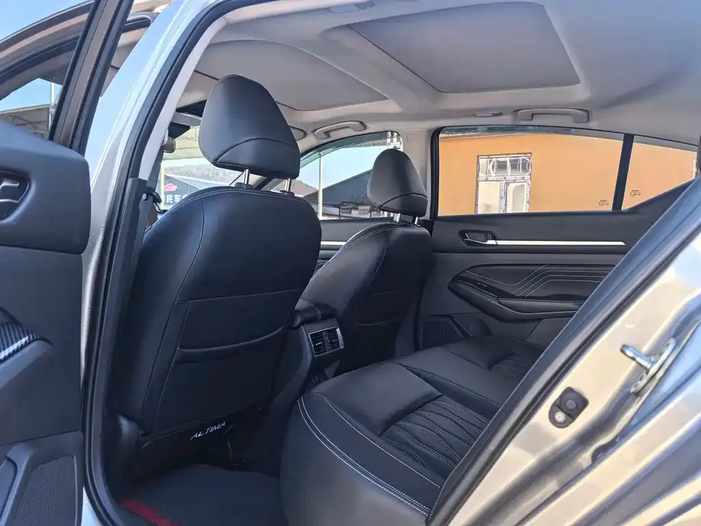 Nissan Teana 2022 из CN, фото 2