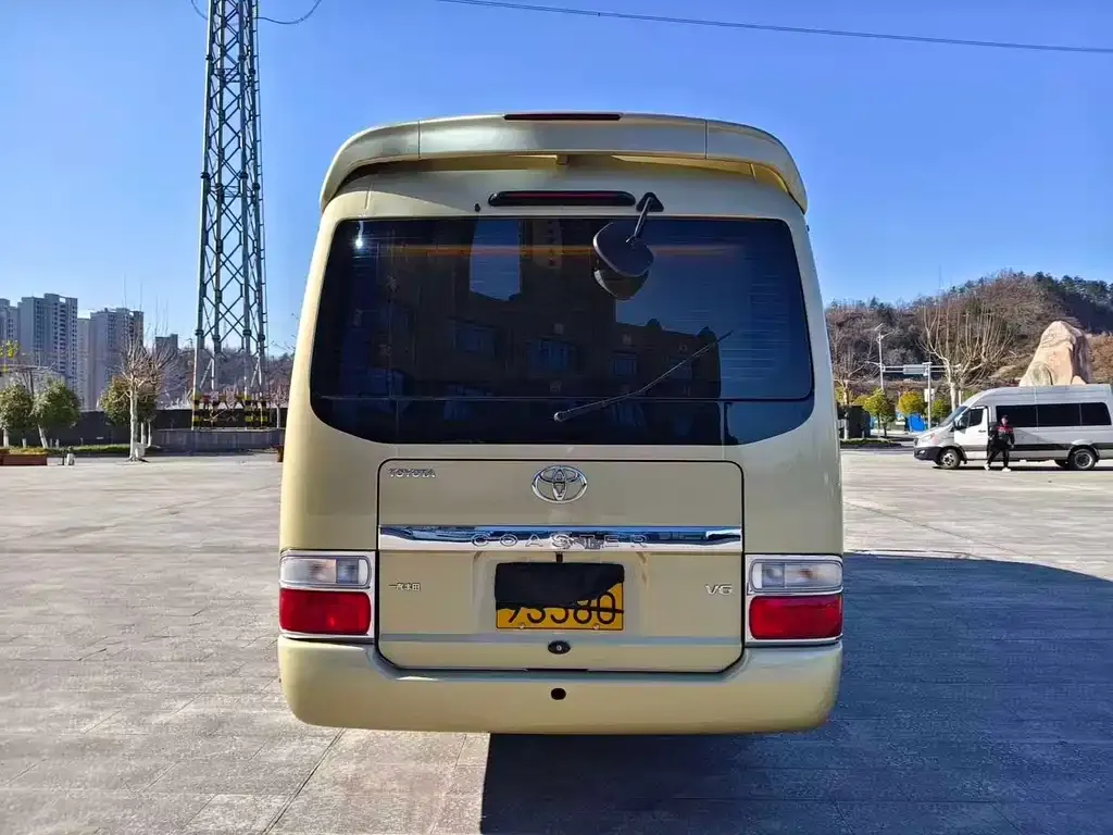 Toyota Coaster 2023 из CN, фото 7