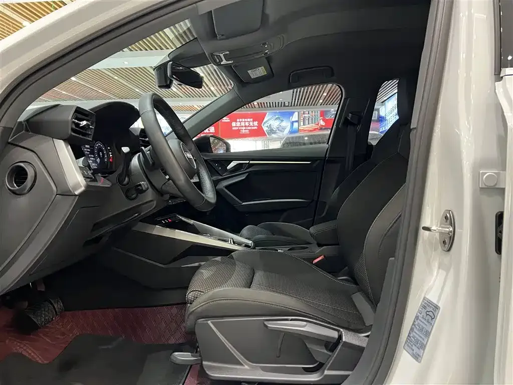 Audi A3 2024 из CN, фото 6