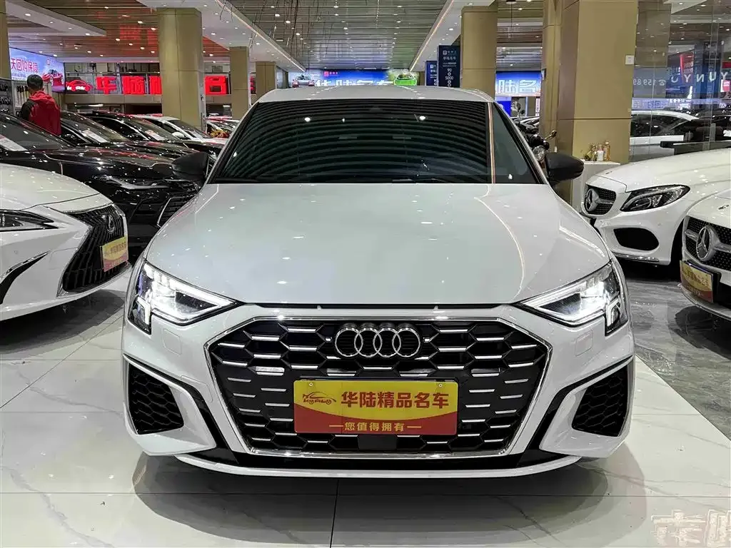 Audi A3 2024 из CN, фото 10