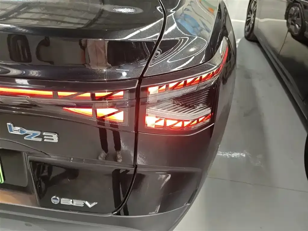 Toyota bZ3 2024 из CN, фото 4