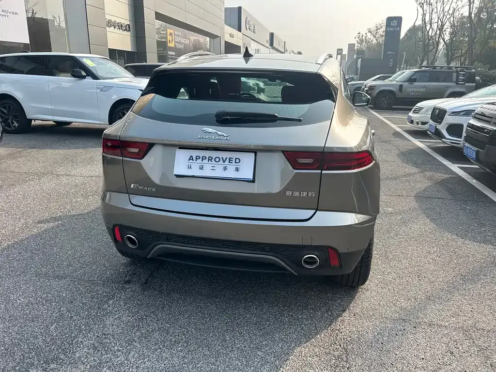 Jaguar E-PACE 2023 из CN, фото 10