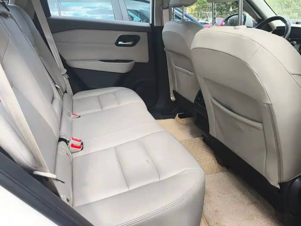 Nissan X-Trail 2022 из CN, фото 2