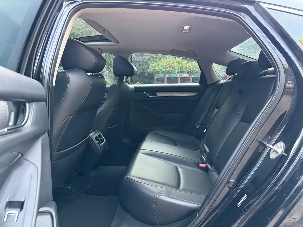 Honda Accord — фото 5