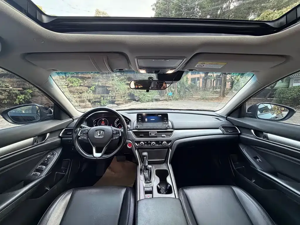 Honda Accord — фото 6