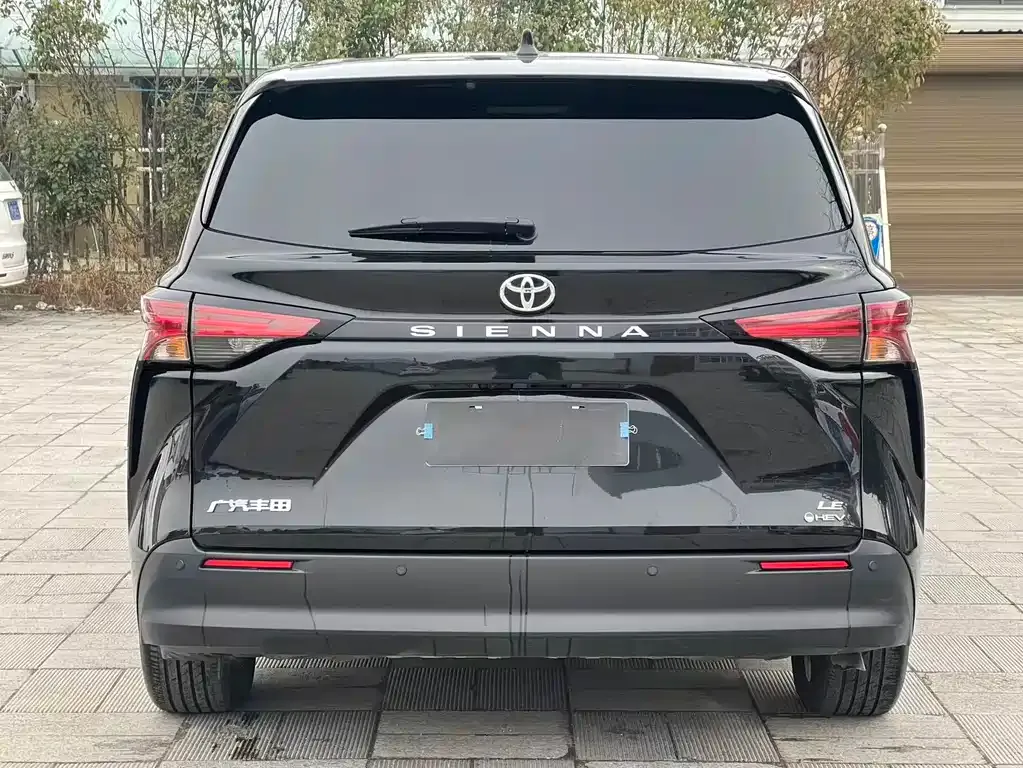 Toyota Sienna 2025 из CN, фото 8