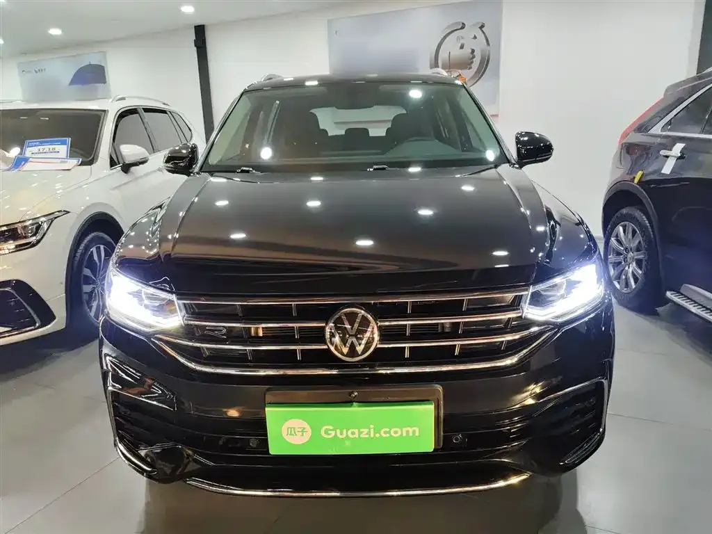 Volkswagen Tiguan L 2021 из CN, фото 3