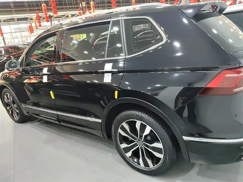 Volkswagen Tiguan L 2021 из CN, фото 5