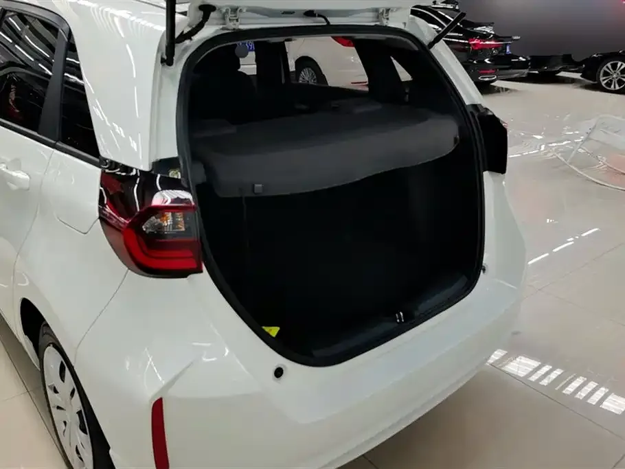 Honda Fit — фото 3