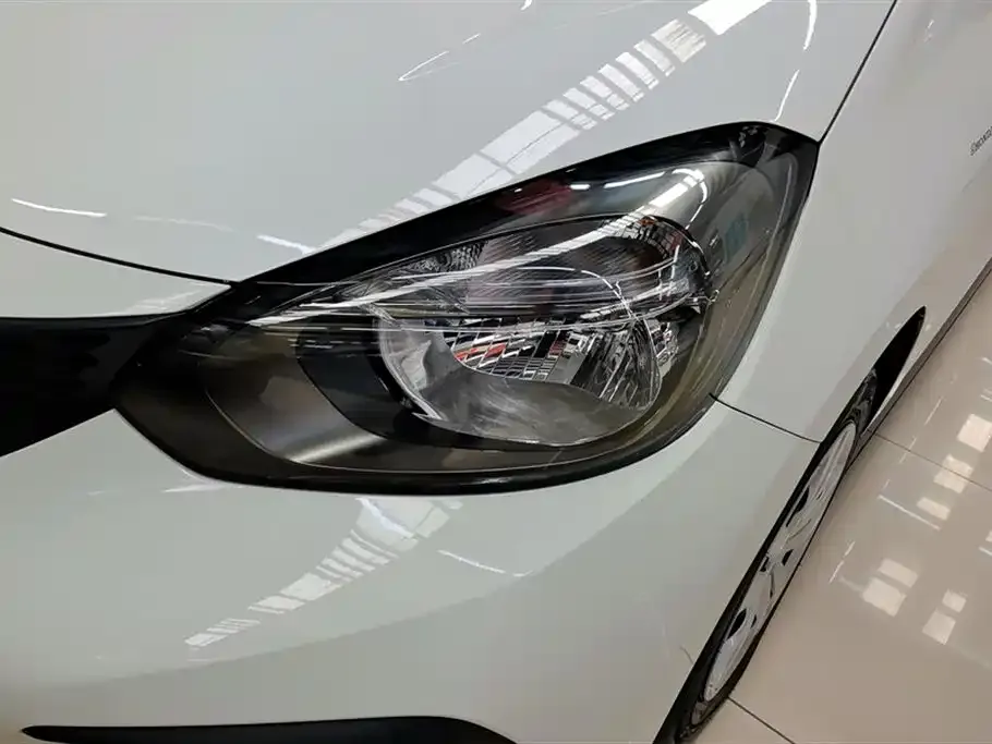 Honda Fit — фото 9