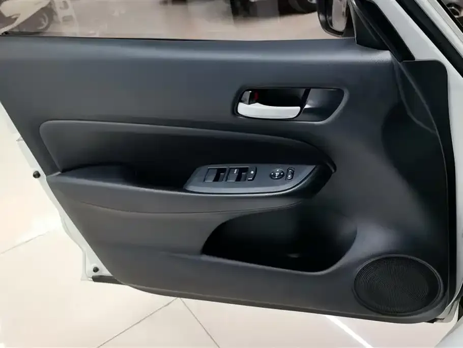 Honda Fit — фото 4