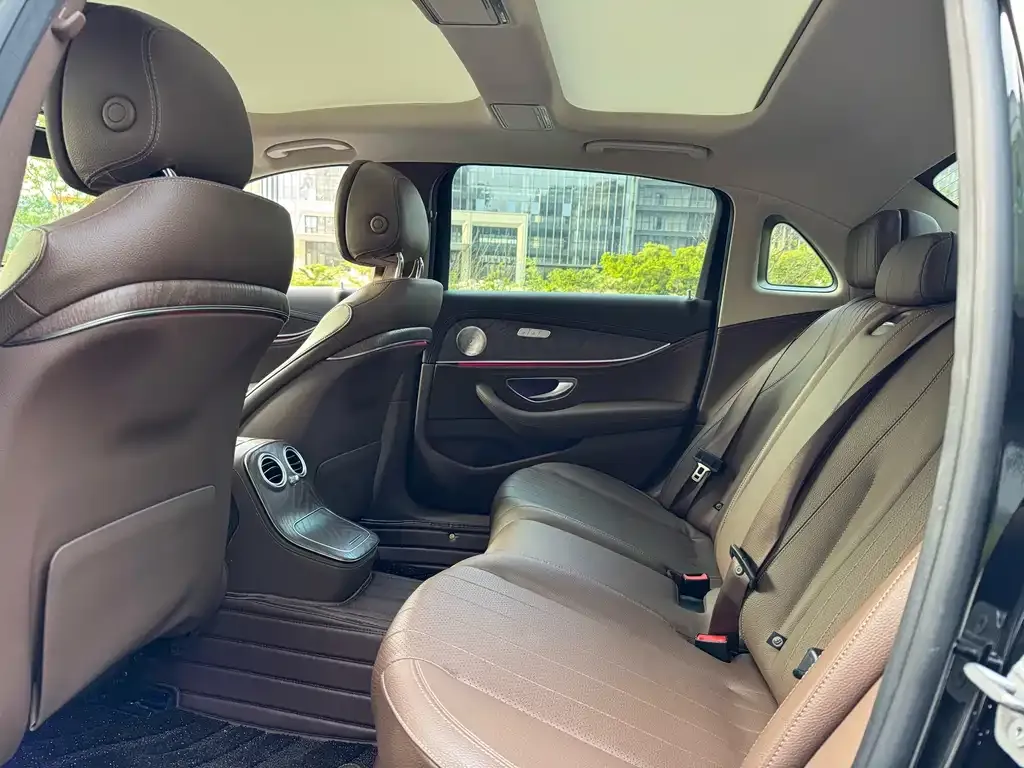 Mercedes-Benz E-Class 2021 из CN, фото 9