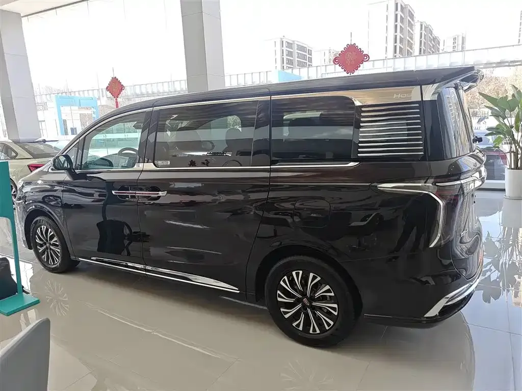 Hongqi HQ9 PHEV 2024 из CN, фото 4