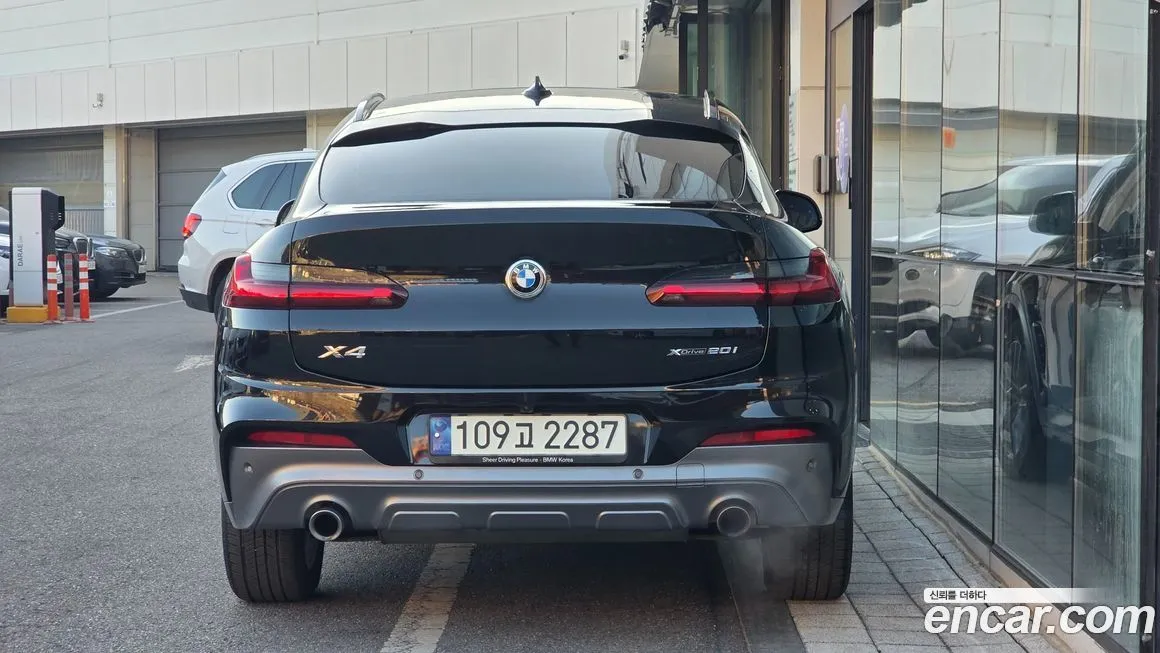 BMW X4 — фото 4