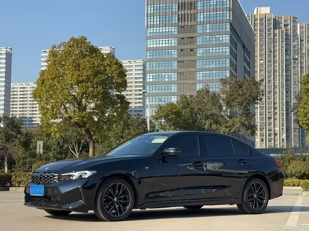 BMW 3 Series 2024 из CN, фото 1