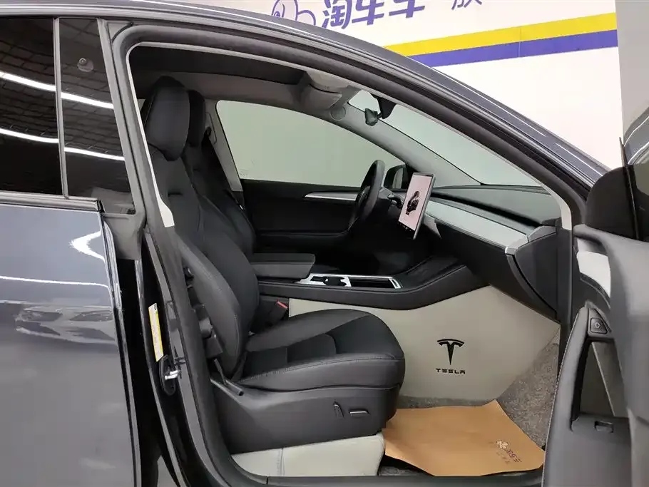 Tesla Model Y 2024 из CN, фото 10