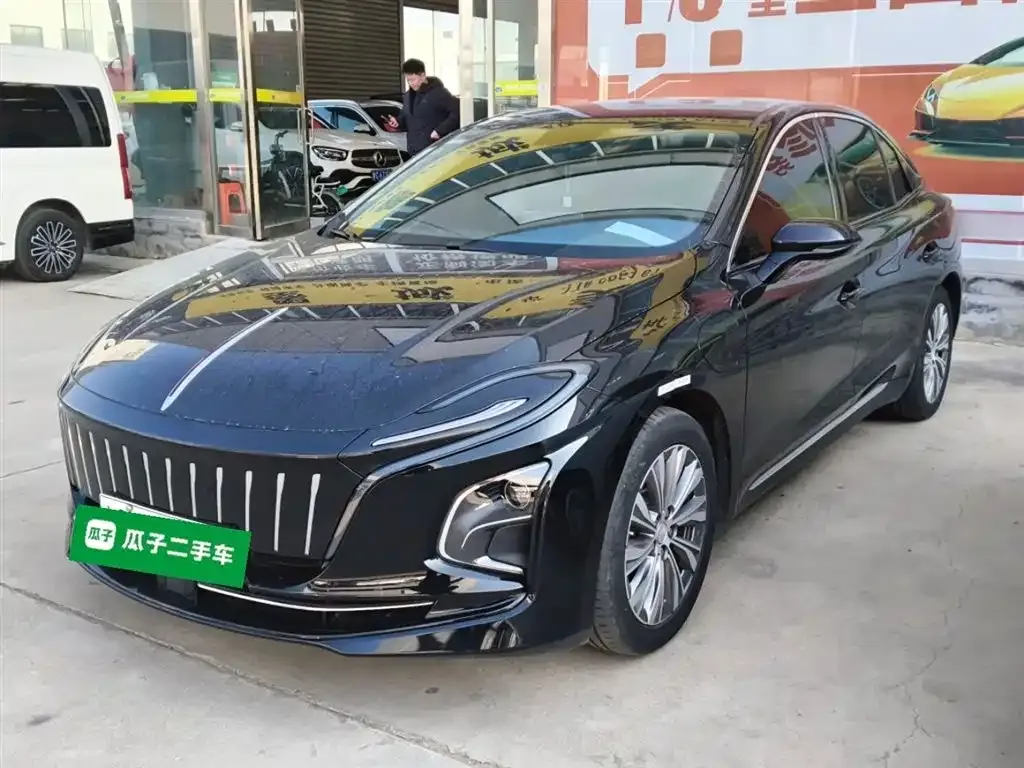 Hongqi E-QM5 2023 из CN, фото 1