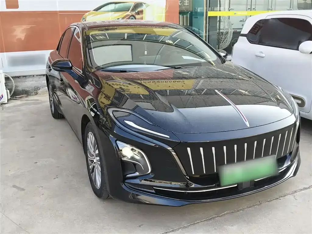 Hongqi E-QM5 2023 из CN, фото 3