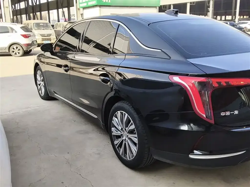 Hongqi E-QM5 2023 из CN, фото 9